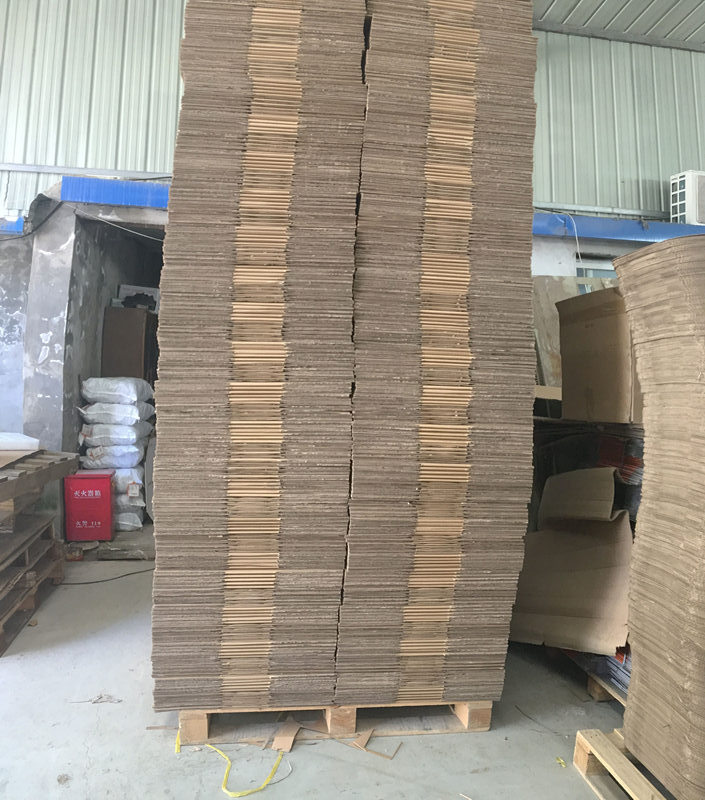 紙箱生(sheng)産車間(jian)